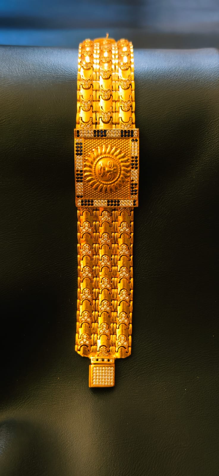Royal Bracelet Collection