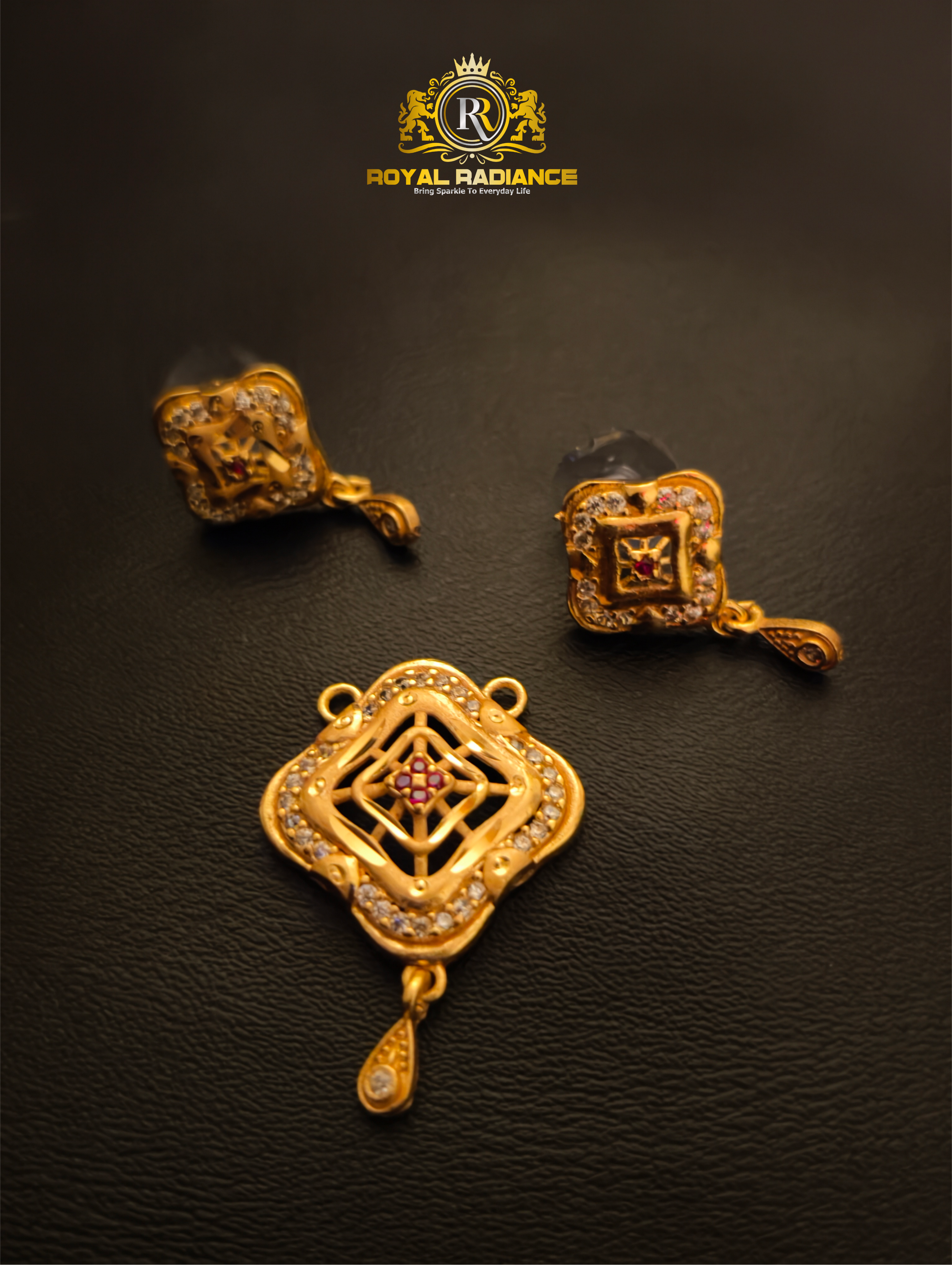 Elegant Stone Pendant Set