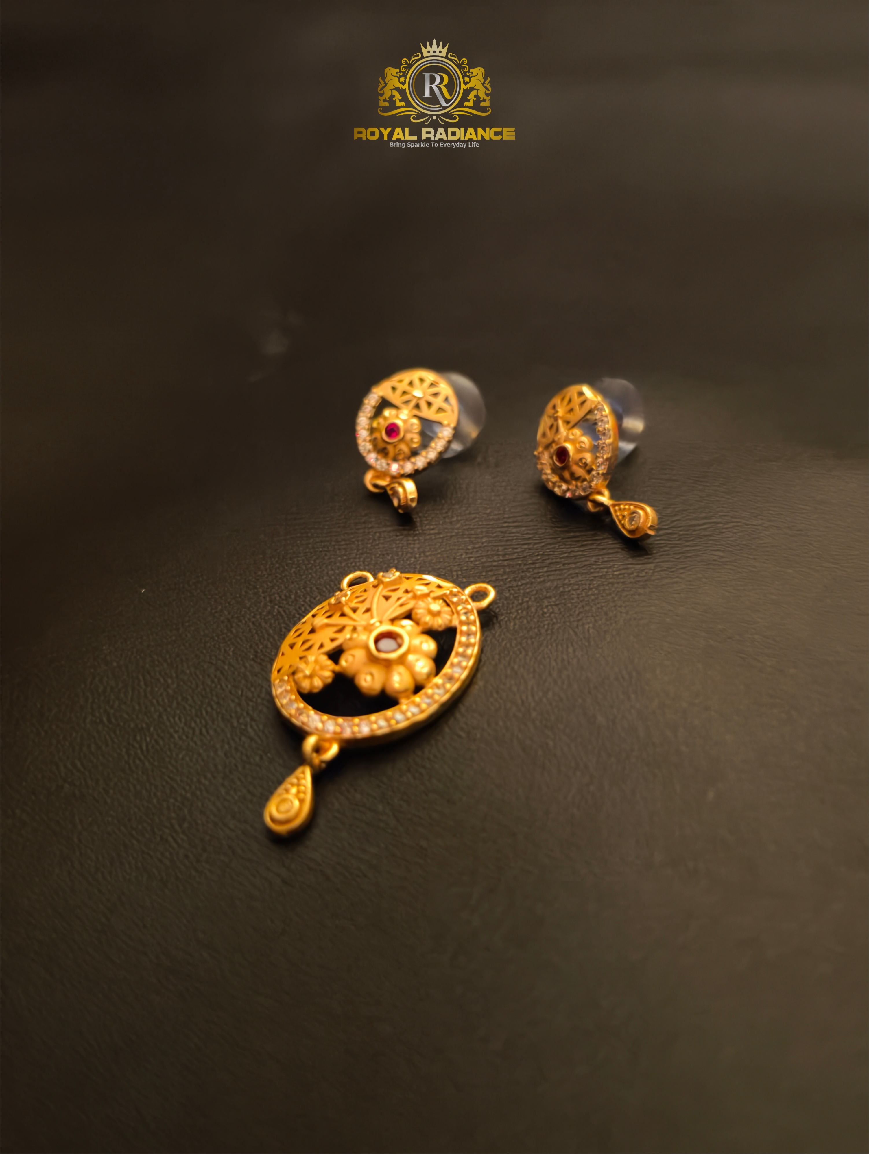 Pendant Sets for Women